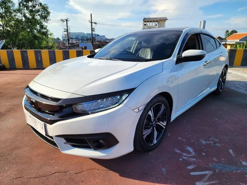 HONDA NEW CIVIC 1.5 ES TURBO PRESTIGE 2017 PUTIH SURABAYA