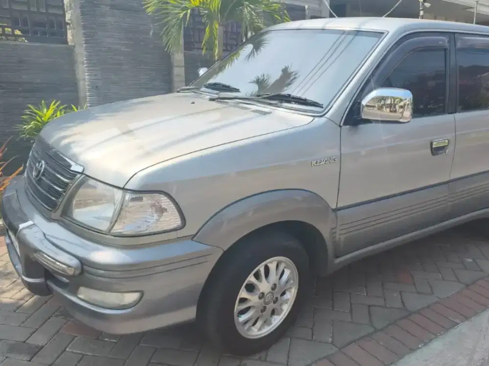 Kijang lgx krista bensin 2004 Istimewa ori