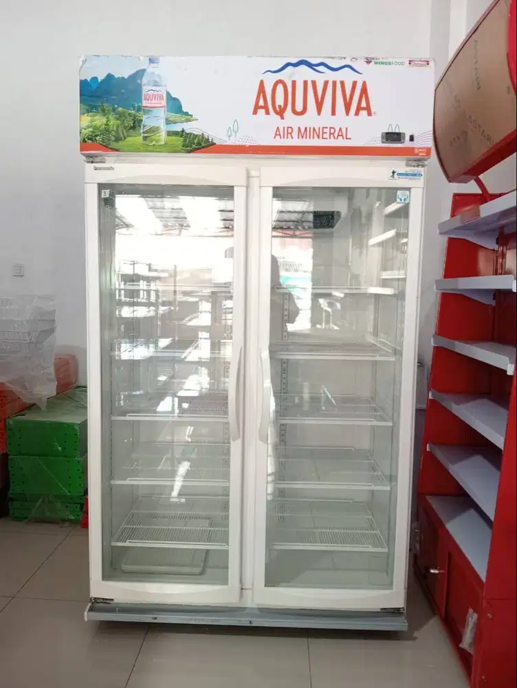 Showcase bekas 2 pintu merk panasonic like new mulus ori