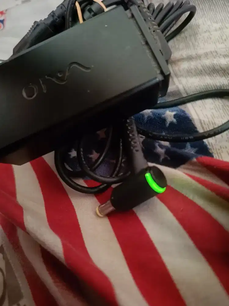 Dijual Adaptor Sony Vaio VGN P Series Original Rare Collector Item