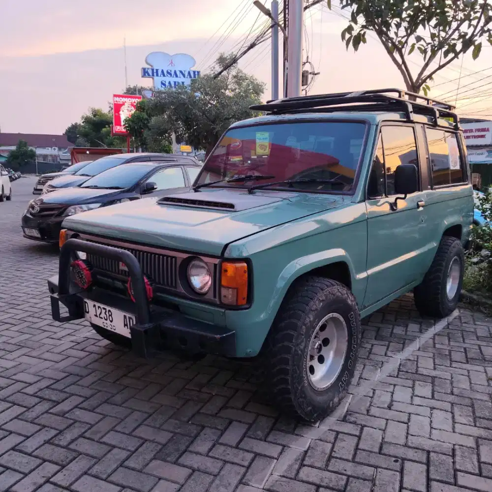 chevrolet trooper short  3 pintu