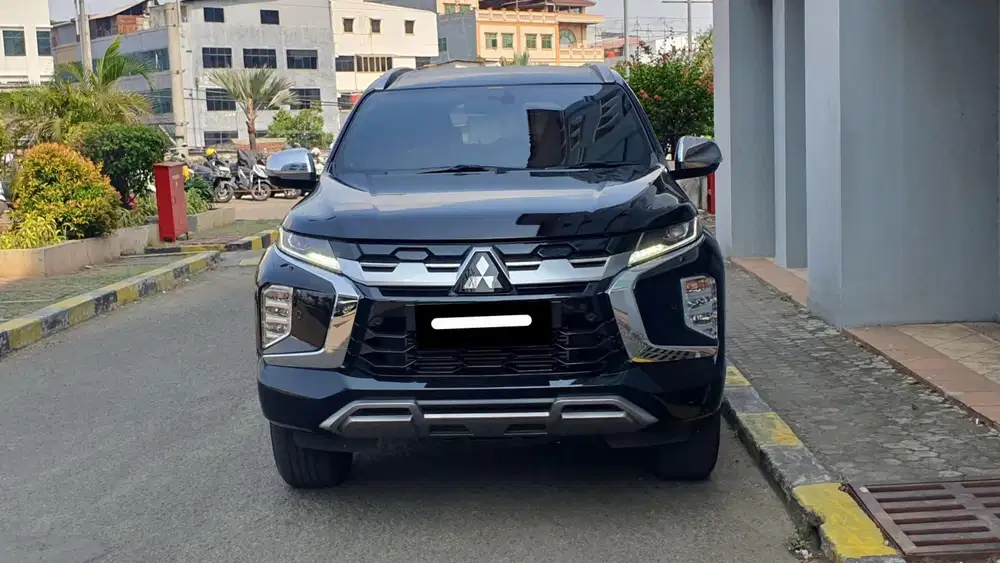 Km 11rb mitsubishi pajero sport dakar ultimate 2025 hitam pajak panjan