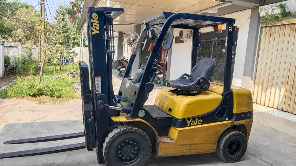 Forklift 2.5 ton diesel fullfree 4.5 meter side shift
