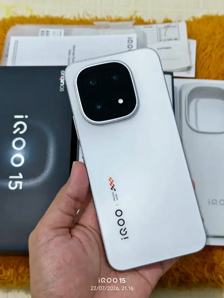 IQOO 15 Legend White Putih Ram 16 GB Internal 1 TB (Tera) Fullset Ori