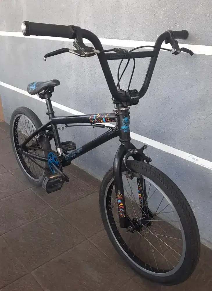 sepeda bmx MONGOOSE SUBJECT masih original bawaan pabrik