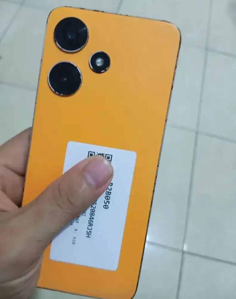 infinix Hot 30i Ram13(8+5Gb)/128Gb.ORi-Golden ponsel