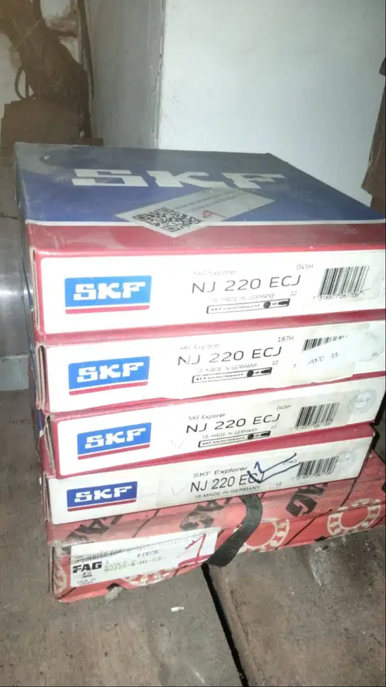 CYLINDER ROLLER BEARING NJ 220 ECJ