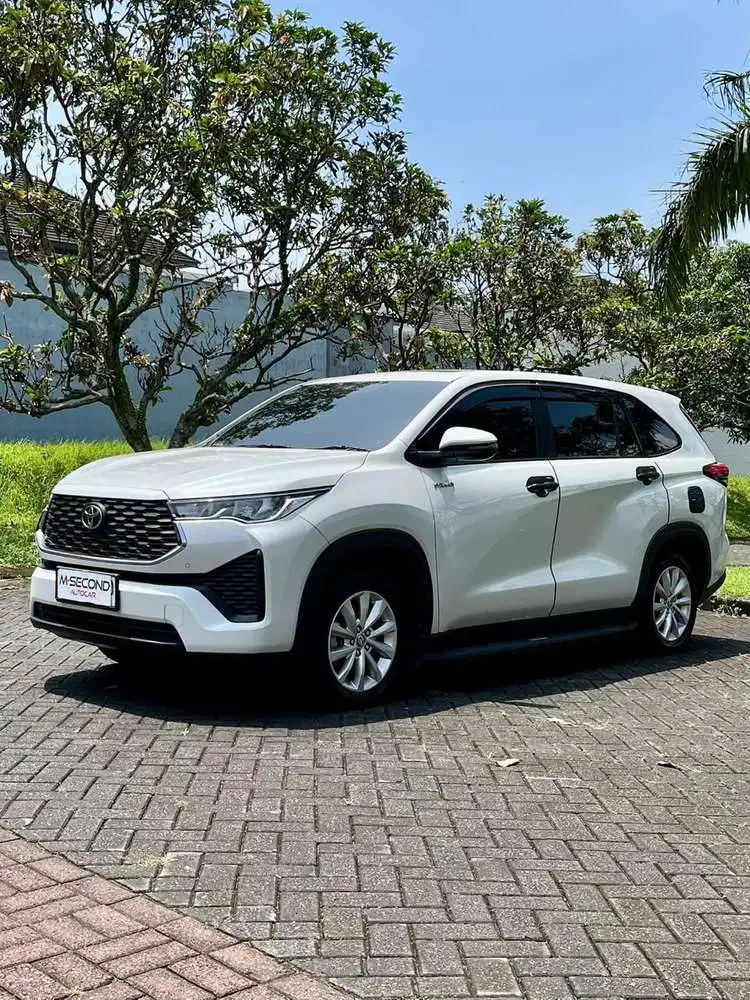 Toyota Kijang Innova 2024 Bensin