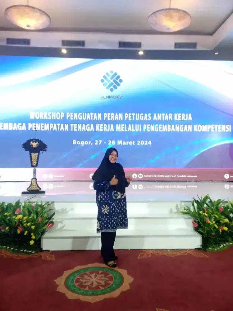 Dibutuhkan asisten rumah tangga(art)perawat lansia,babysister.