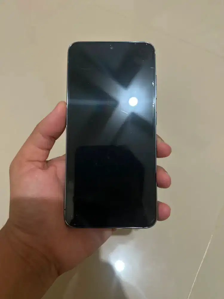Samsung S23 5G 8/256GB hp charger mulus pemakaian ex resmi Sein