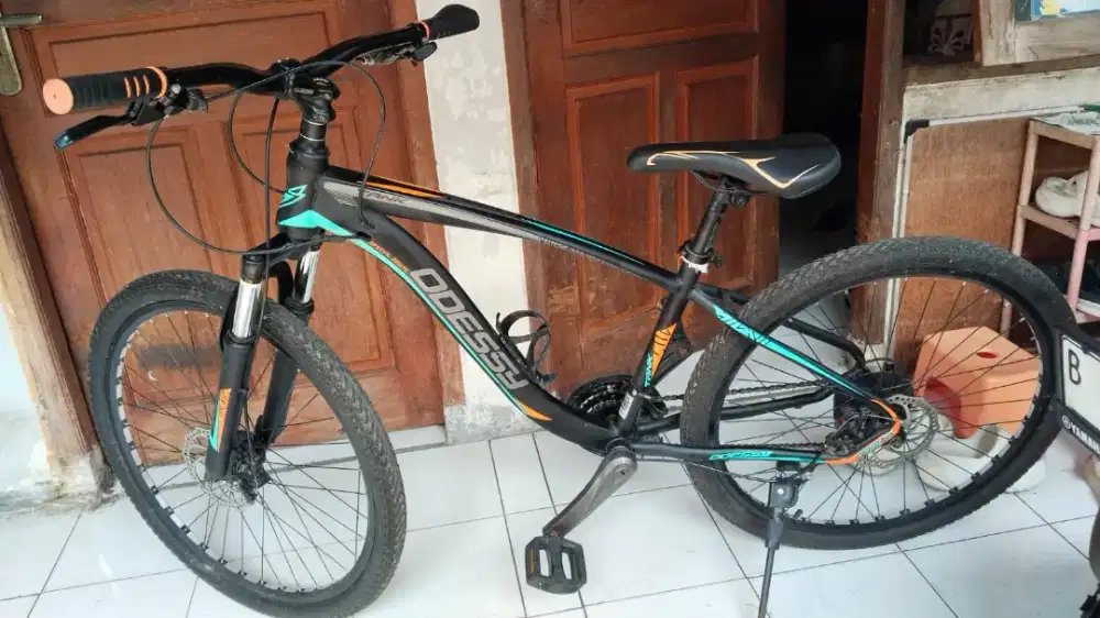 Jual sepeda bekas rasa baru