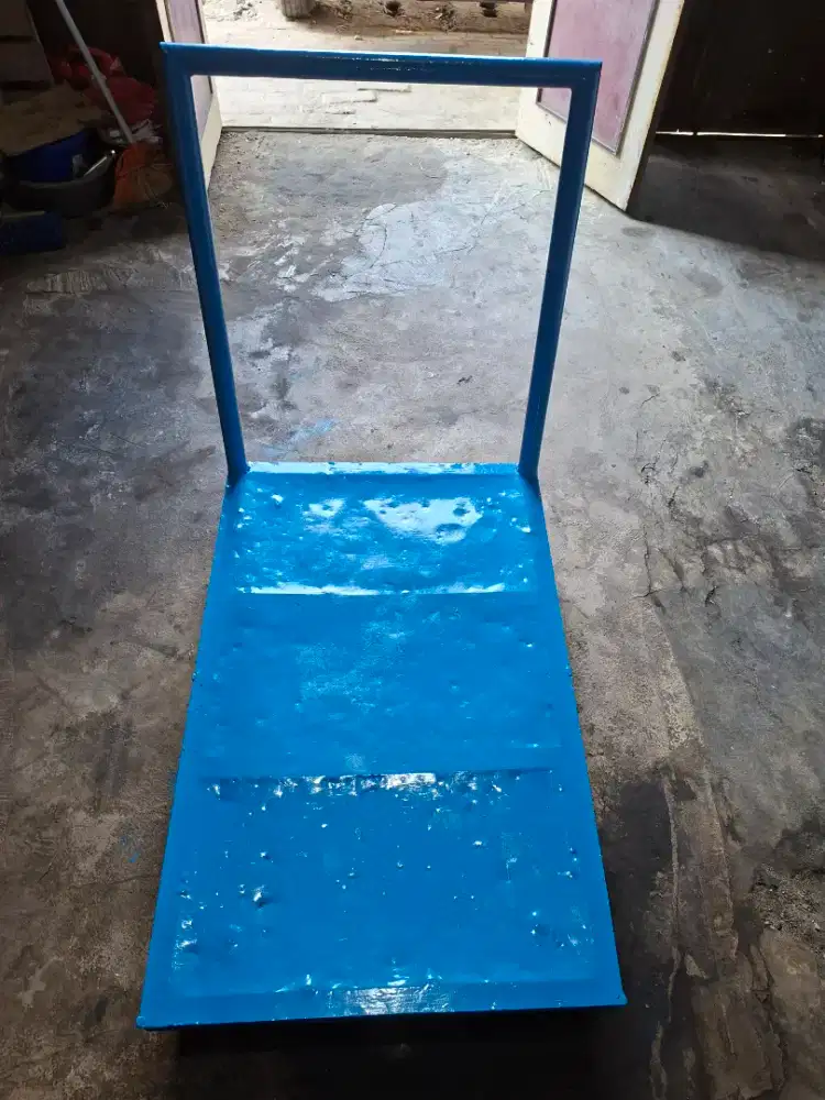 Troli besi 500 kg ukuran 100 cm x 65 cm , roda 5 inchi
