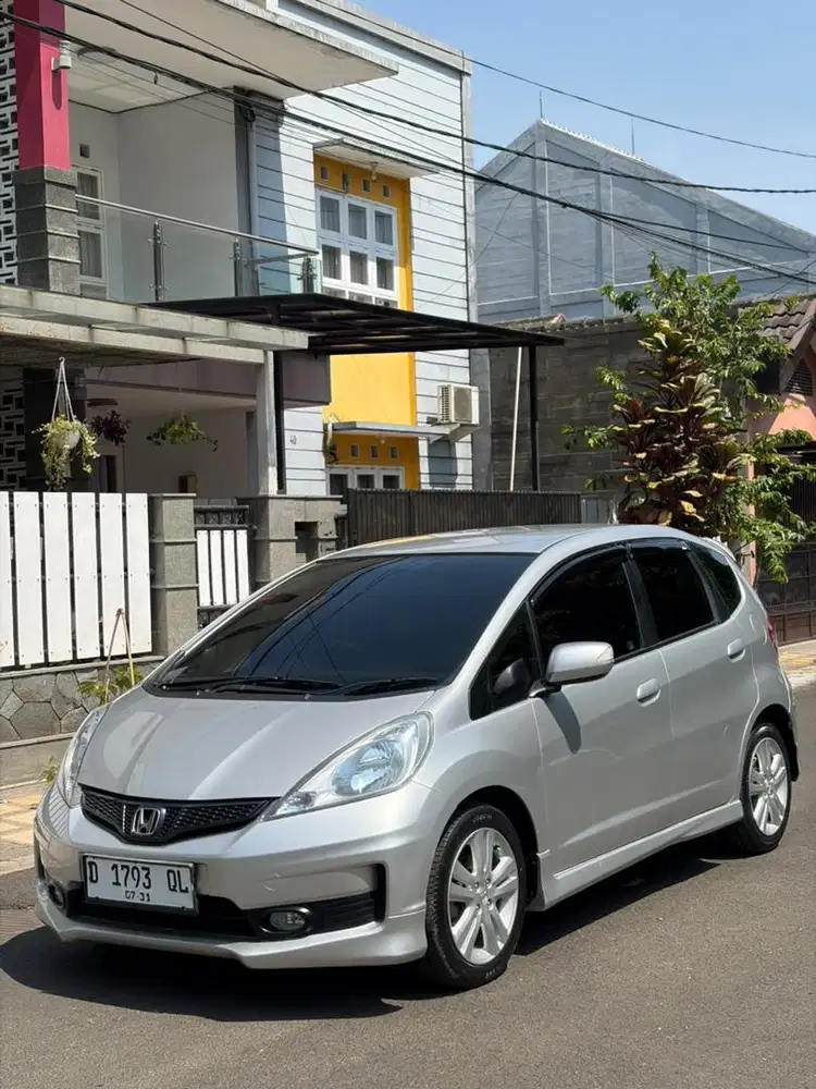 HONDA JAZZ RS MT 2012 (MANUAL)