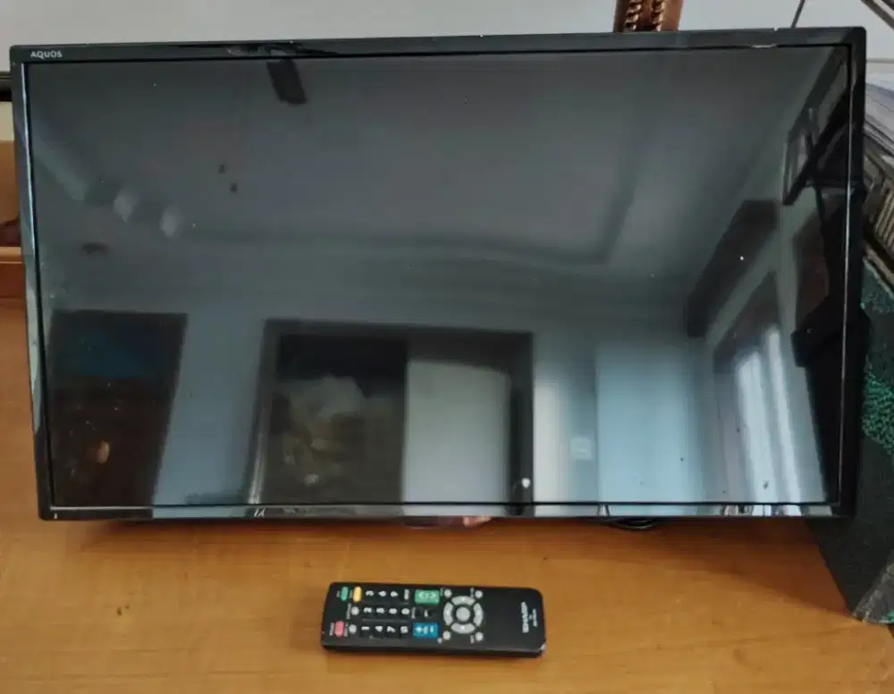 Sharp aquos lc24le170i digital TV 24