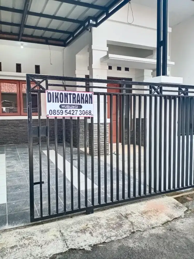 DISEWAKAN RUMAH ASRI BARU DIRENOVASI