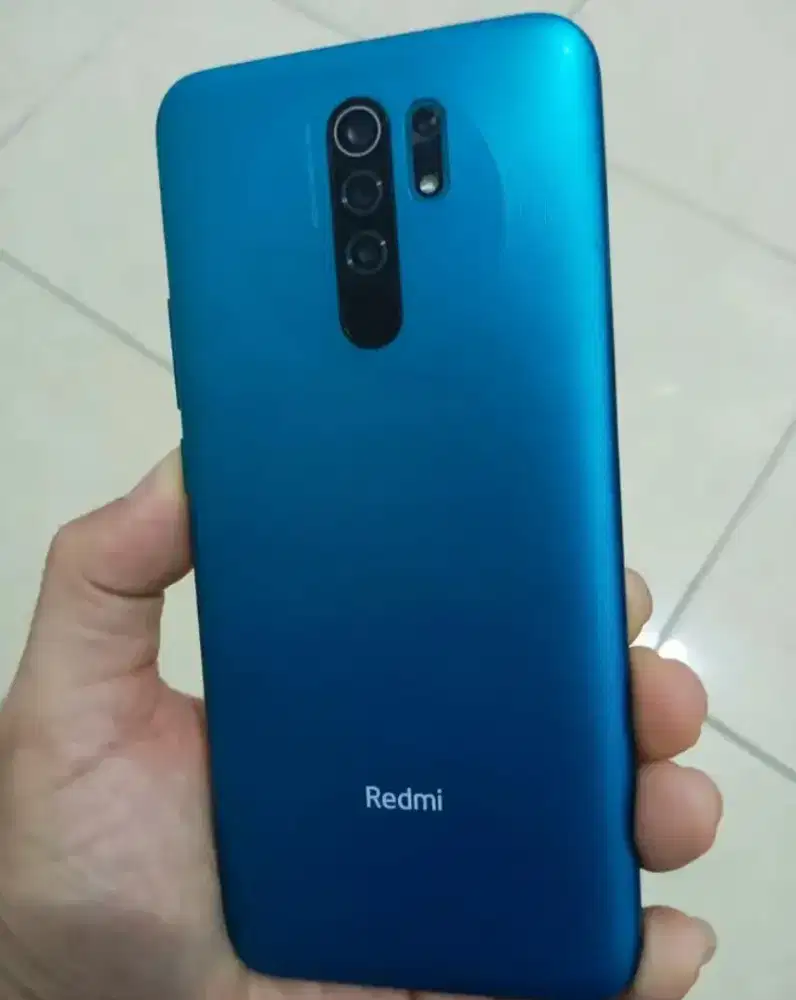 Mi 9 Green ocean Ram5(4+1Gb)/64Gb-Golden ponsel