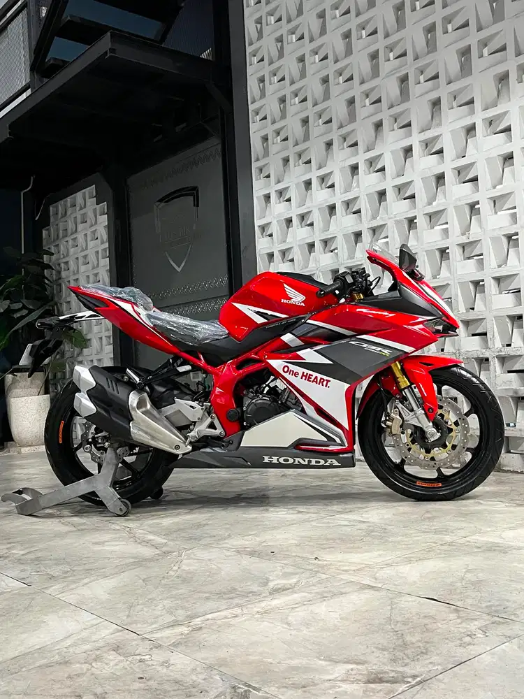 HONDA CBR 250RR ABS 2019 - Chintia Mustika