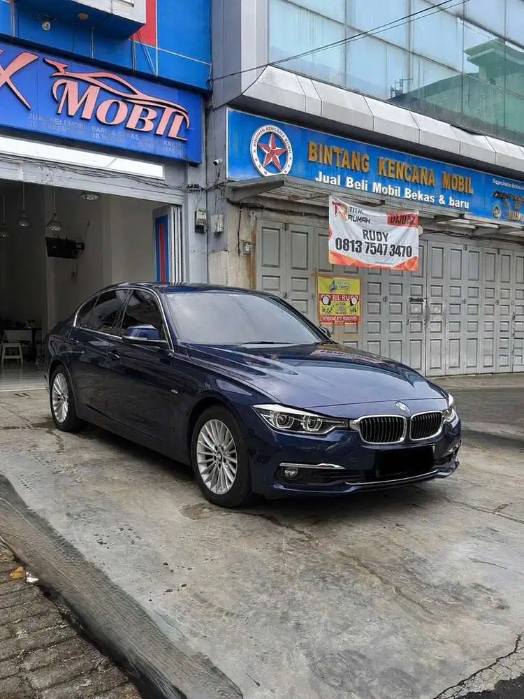 BMW 320i Luxury 2018