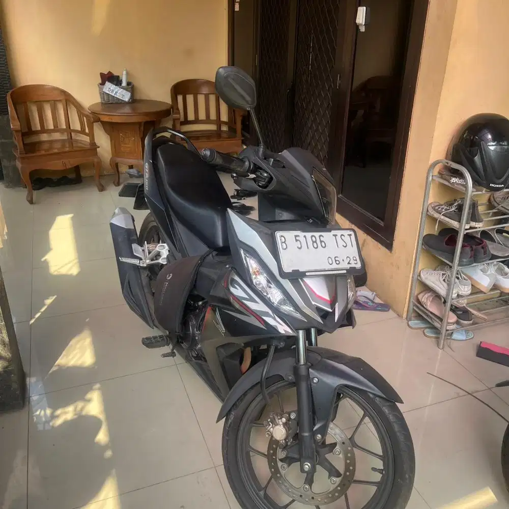 Supra GTR 150cc Exclusive Black Silver