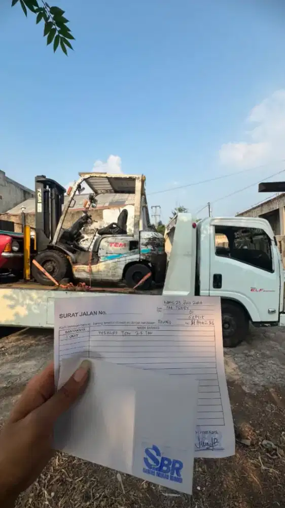 Forklift TCM kondisi siap kerja