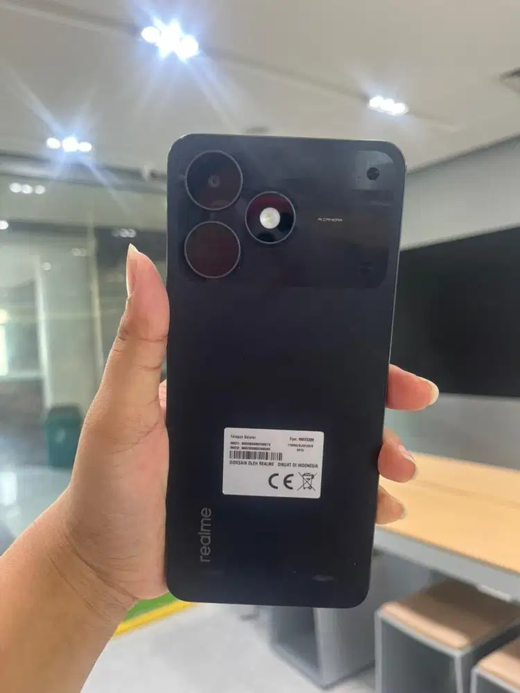 realme note 80 tahan banting