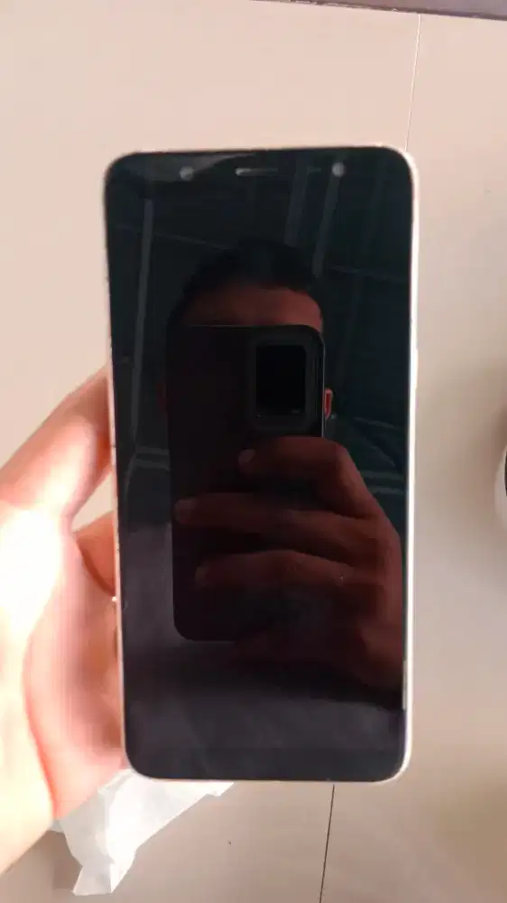 Samsunh j8 4/64