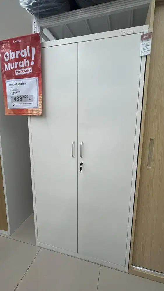 LEMARI PAKAIAN WYN 2 PINTU