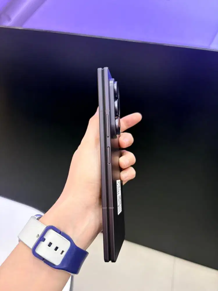 Kredit Samsung Terbaru Z Fold 8
