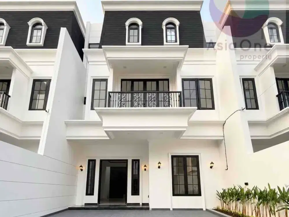Di jual rumah baru design American classic 3 kamar 2 carport hadap selatan dalam komplek one gate system di Pondok Bambu Jakarta Timur