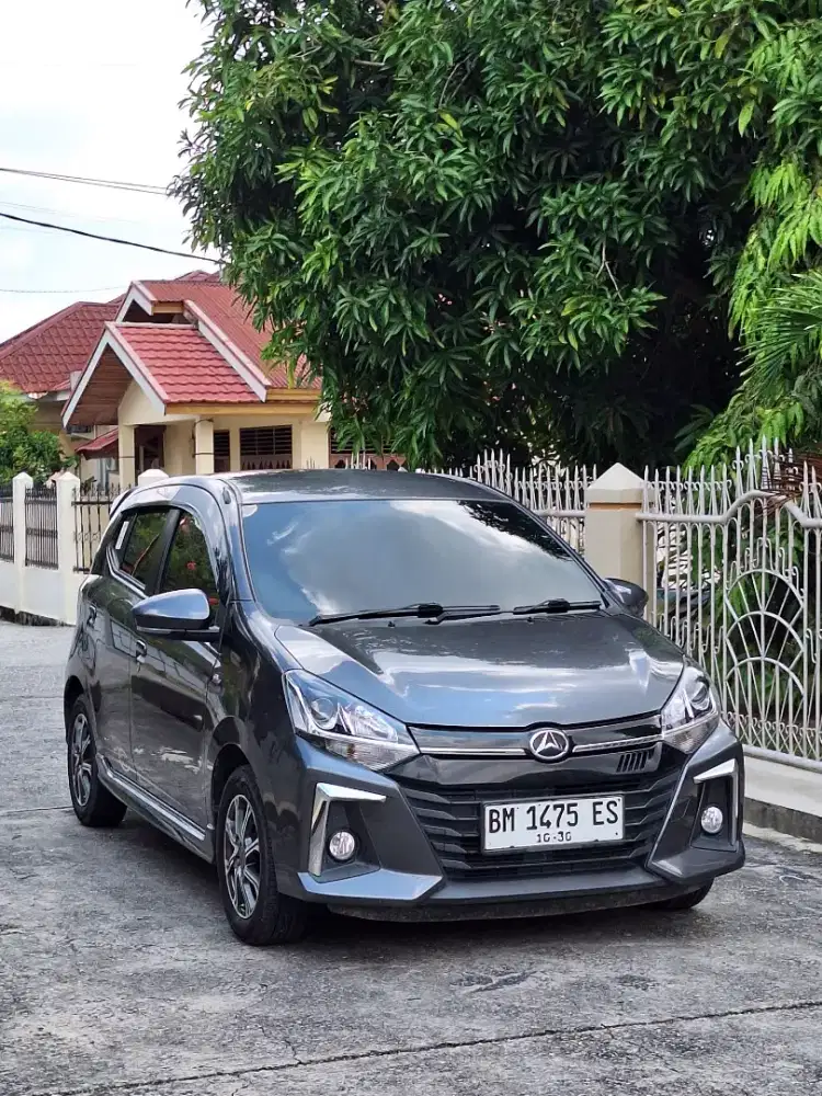 Daihatsu Ayla R manual 2020