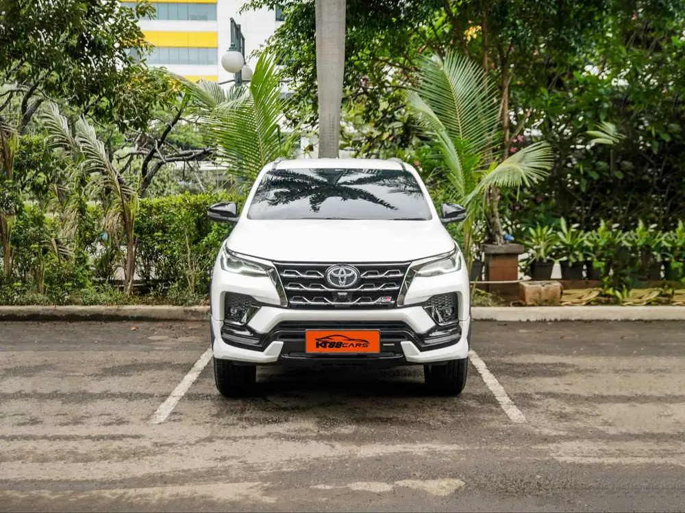 TOYOTA FORTUNER GR 2022 AT