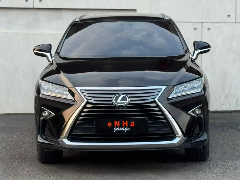 Toyota LEXUS RX 200 T Luxury 2.0 AT 2017.. eNHa garage Semarang..