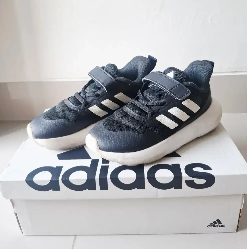 Preloved Sepatu Adidas Kids Fortarun
