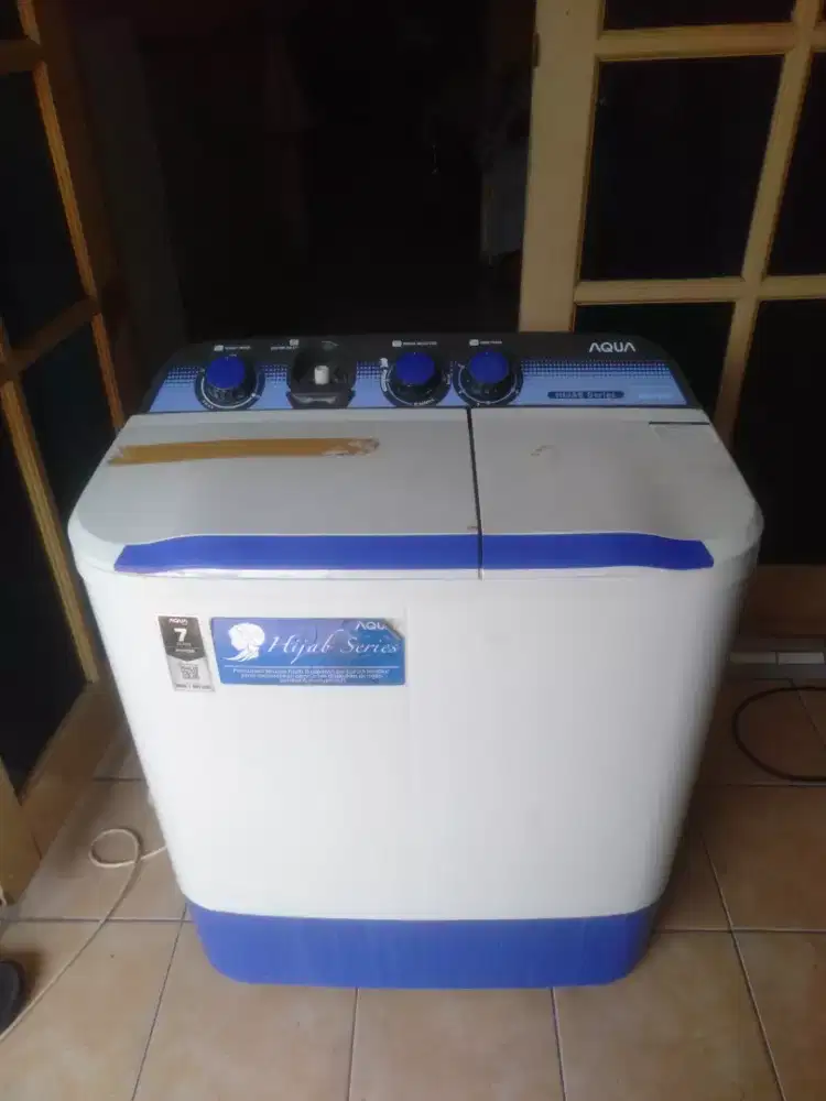 Mesin cuci aqua