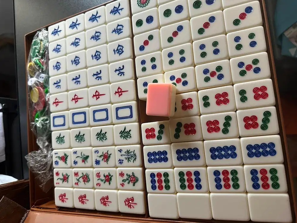 PINK Mahjong set Bahan Putih Gading pamakaian sekali saja, masih mulus