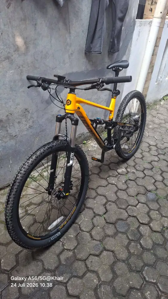Bismillah Jual MTB FULLSUS POLYGON SISKIU D6/2022/Bekas Tapi Baru