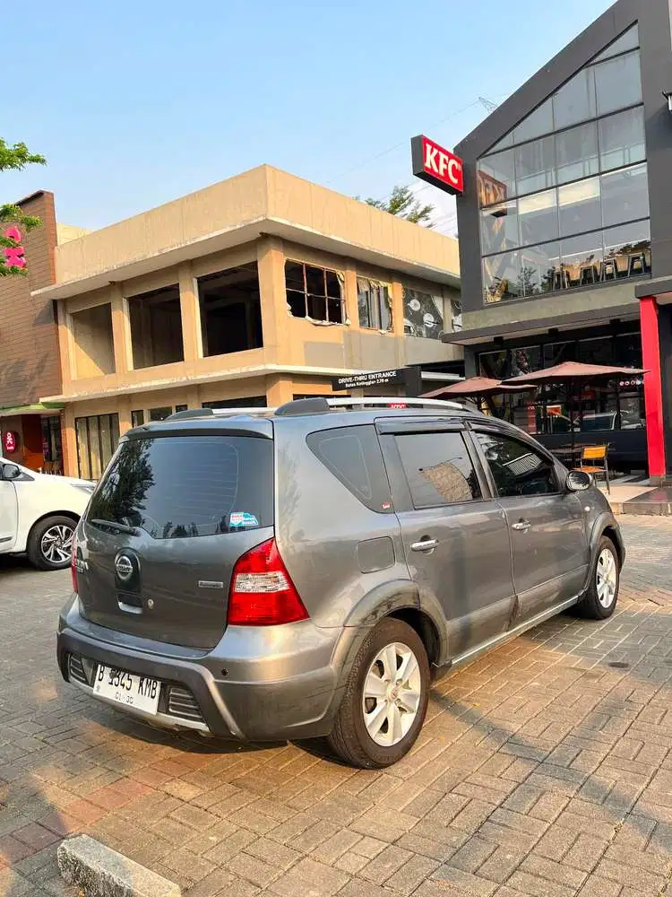 Nissan Grand livina 2009 Bensin