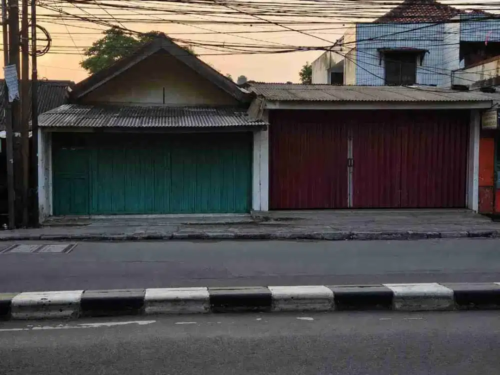 DIJUAL CEPAT TANAH DAN BANGUNAN STRATEGIS PINGGIR JALAN RAGUNAN JAKARTA SELATAN