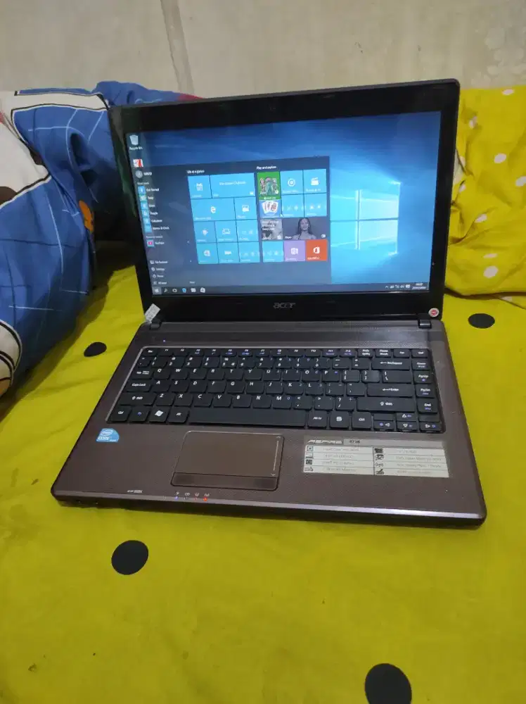 Laptop acer core i3 siap pakai