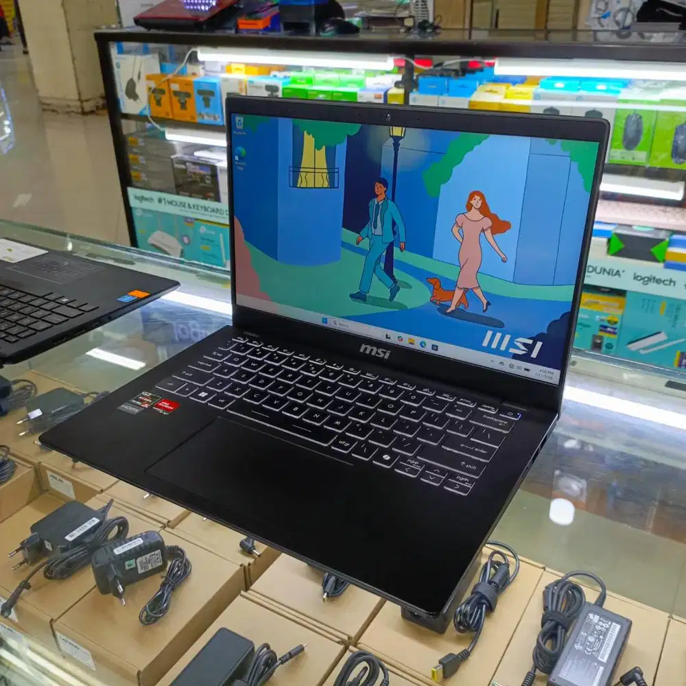 Laptop MSI Moderen AMD Ryzen 5 - 7430U Ram 8gb SSD512gb Layar 14in FHD