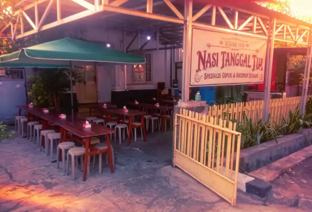 WAITRES OUTLET RESTO