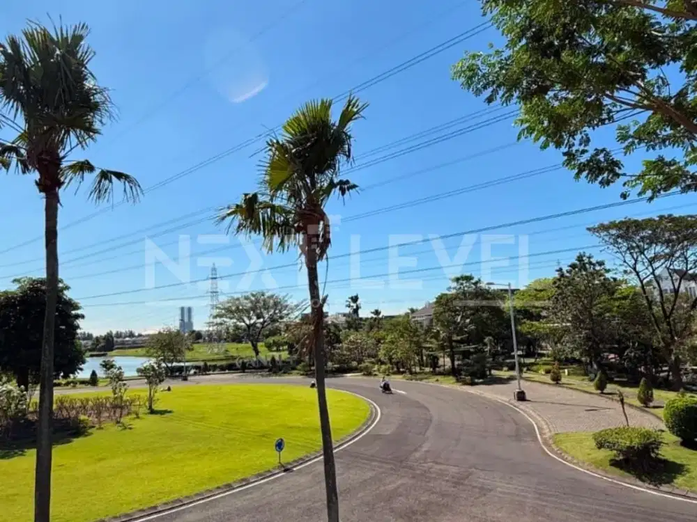 Rumah View Danau Royal Residence Surabaya