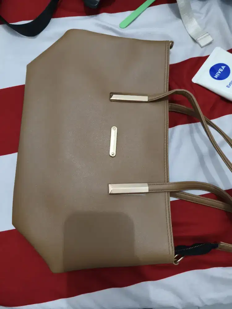 Tas Selempang Coklat