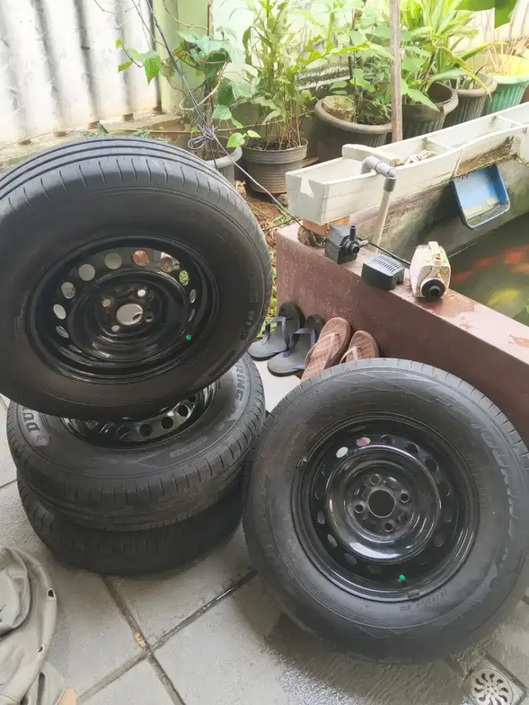Velg kaleng r14 pcd 4x100 + ban