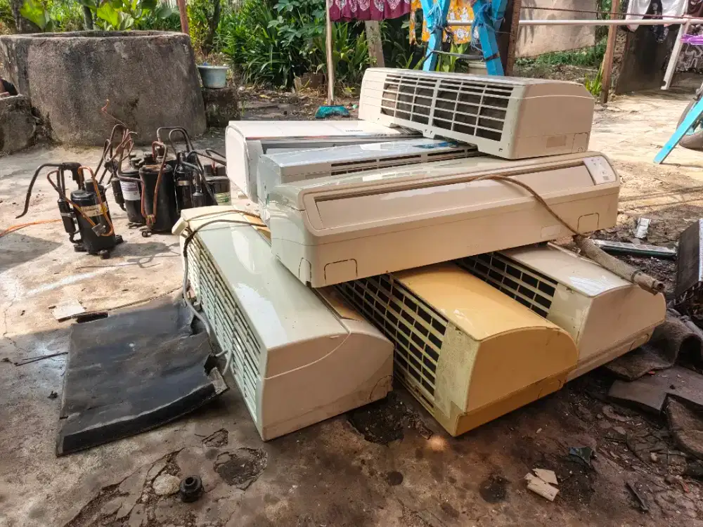 MENERIMA AC BEKAS RUSAK