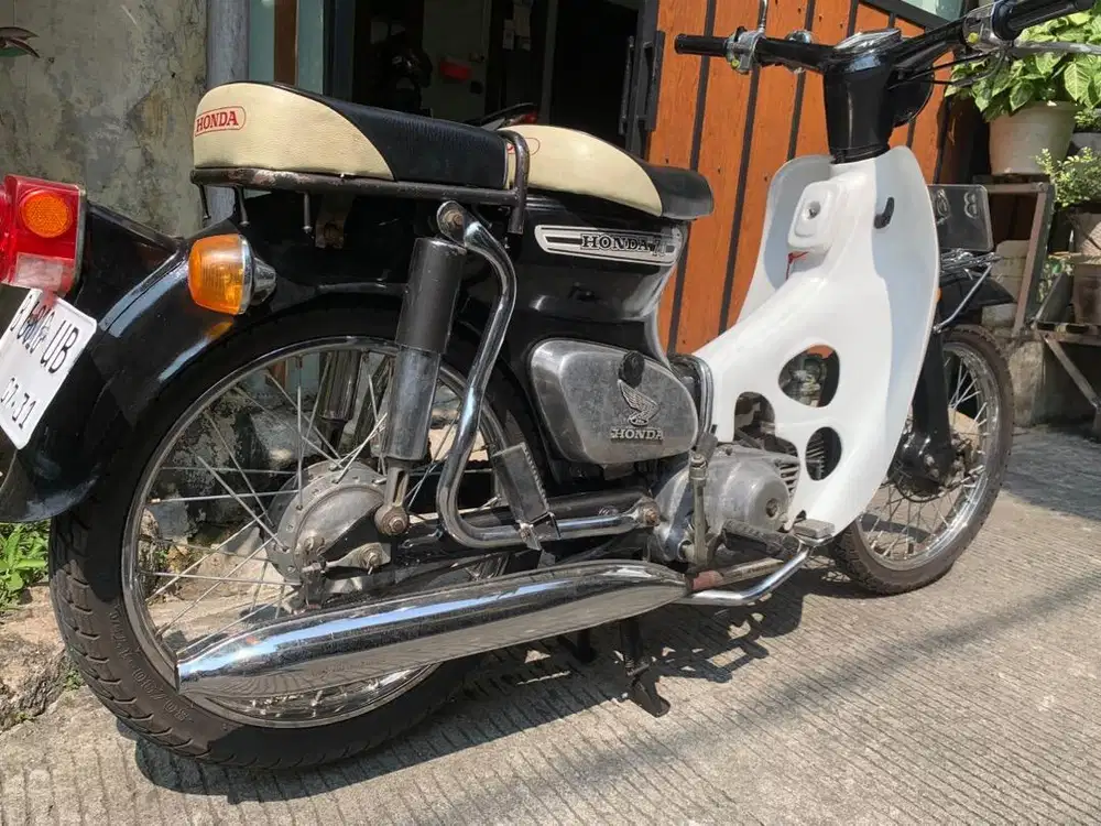 Di jual Honda C70
