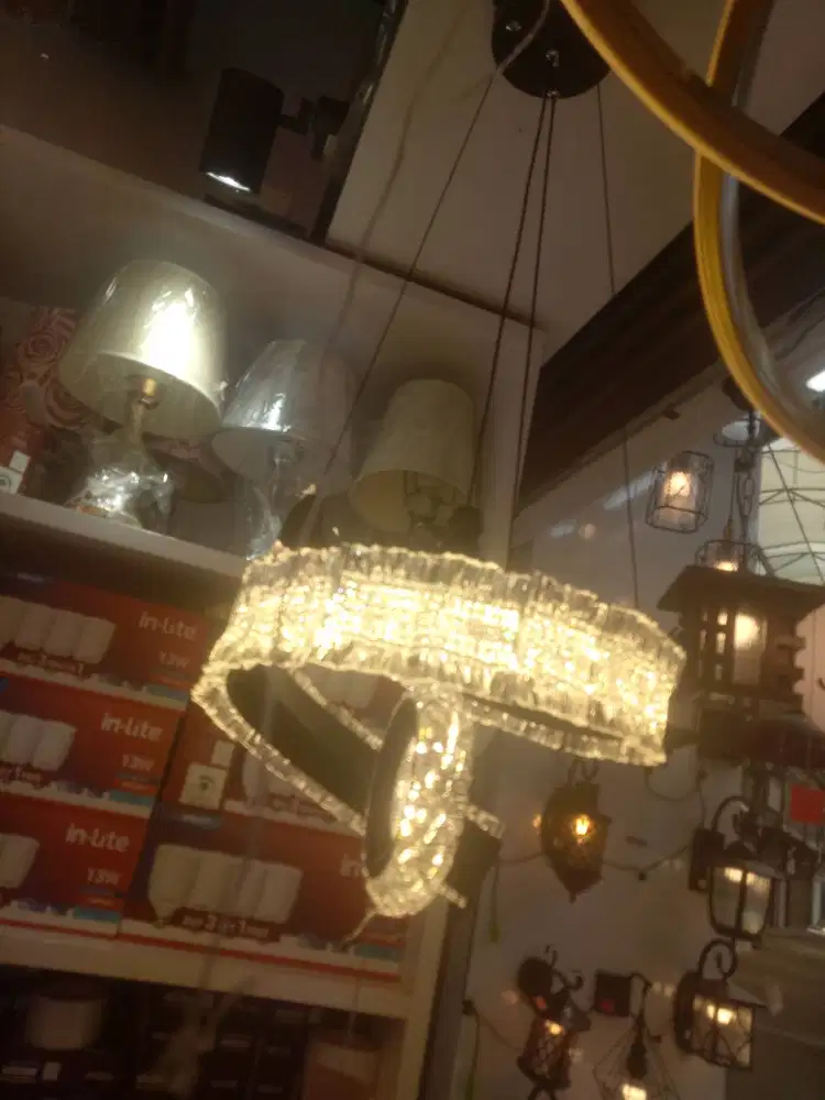 Lampu gantung hias cristal 3 warna bisa di atur sendiri led