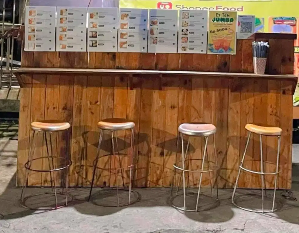 MEJA MINI BAR CAFE + 5 KURSI BESI