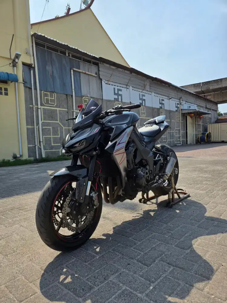 Kawasaki Z1000 Sugomi Hitam 2021 NIK 2020