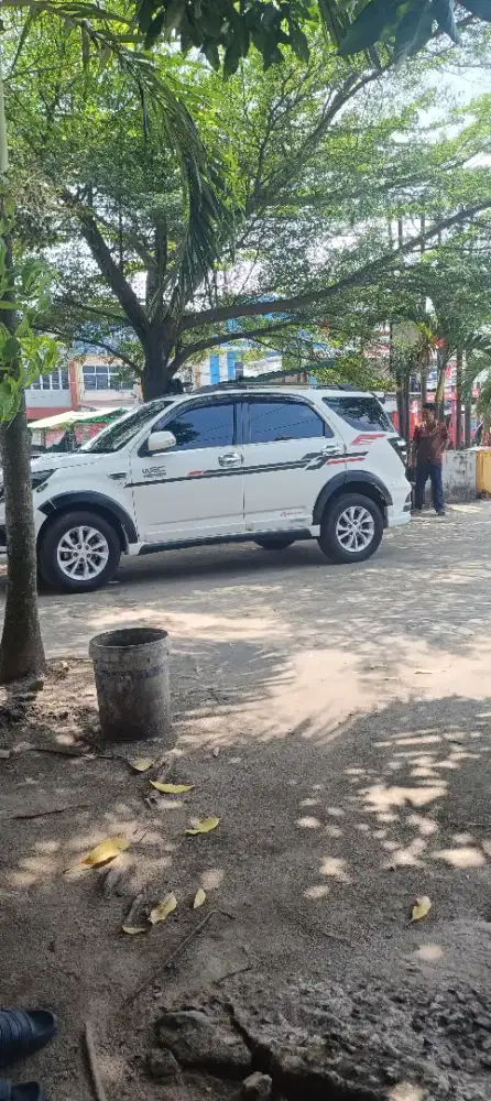Rental mobil dalam dan luar kota + sopir